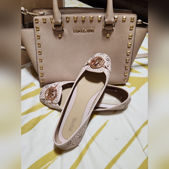 Shoes - Michael Kors bag medium